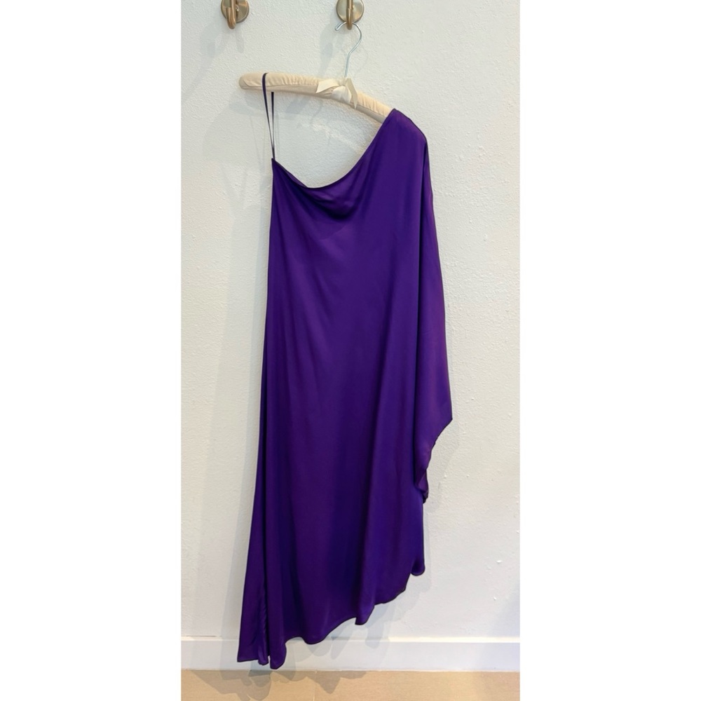 L’Agence Selena one shoulder maxi dress - Picture 3 of 5